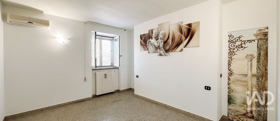 House boat 15 rooms of 362 m² in Martina Franca (74015)