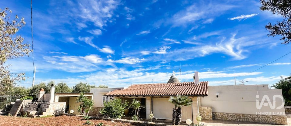 House boat 15 rooms of 362 m² in Martina Franca (74015)