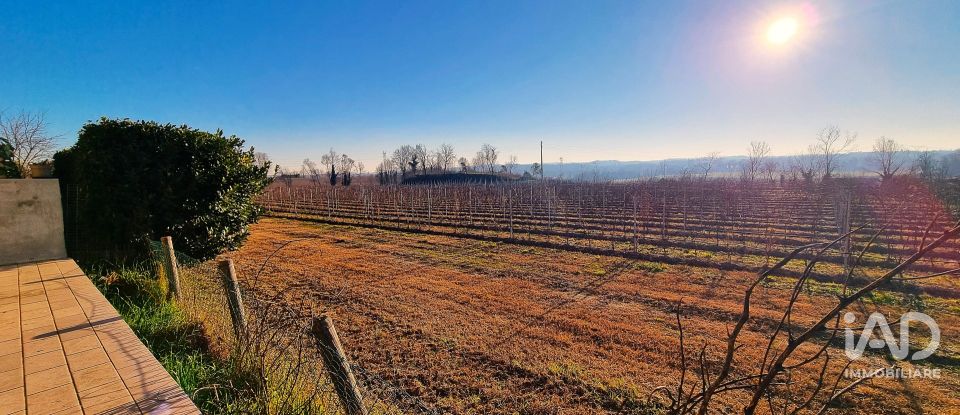 House boat 5 rooms of 208 m² in Pozzolengo (25010)