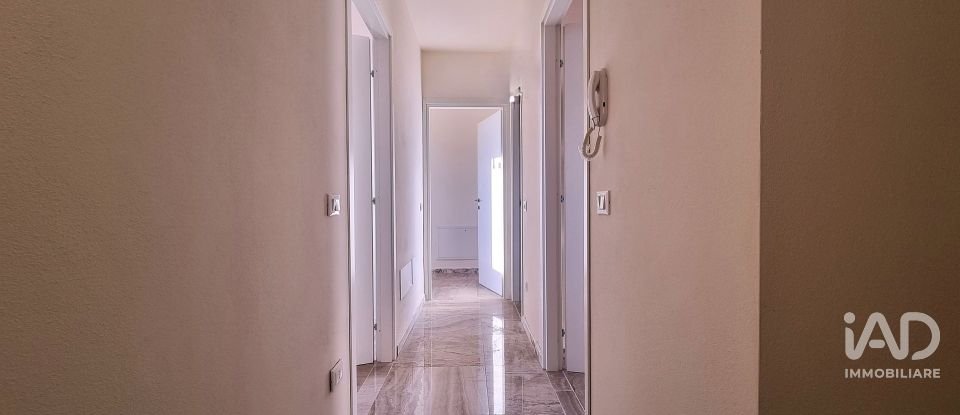 House boat 5 rooms of 208 m² in Pozzolengo (25010)