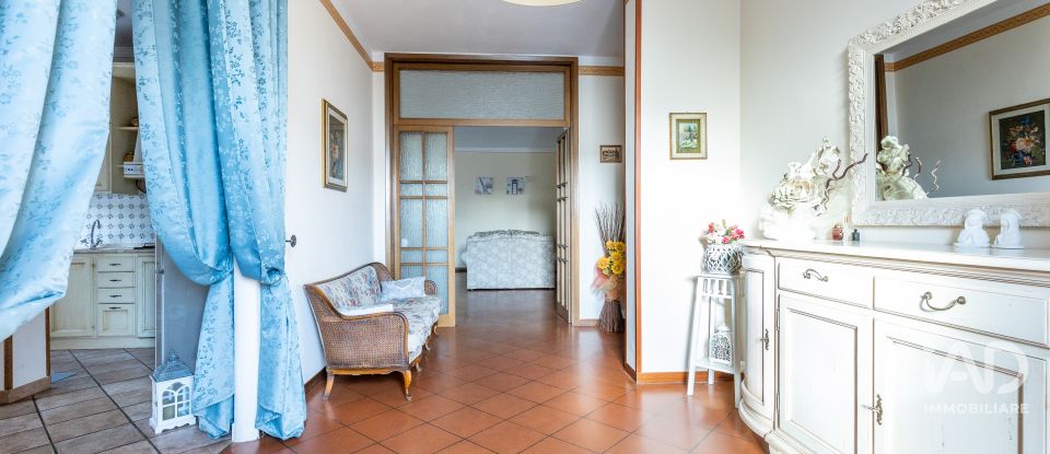 Casa indipendente / Villa 10 locali di 159 m² in Bientina (56031)