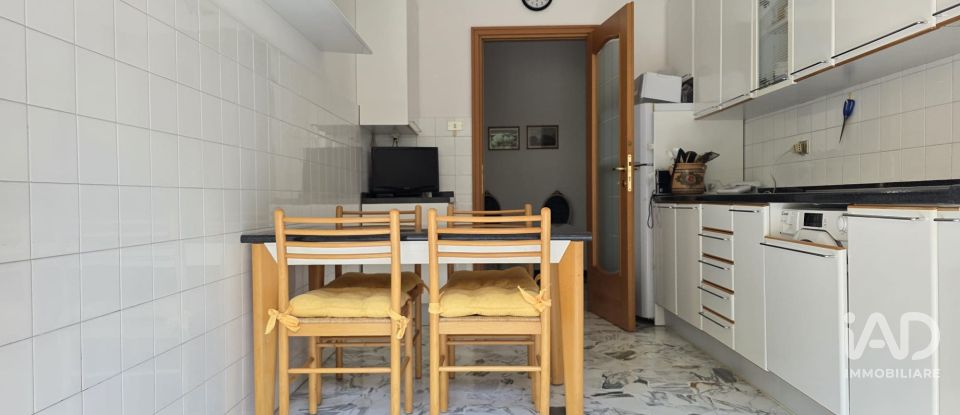Three-room apartment of 78 m² in Genova (16139)