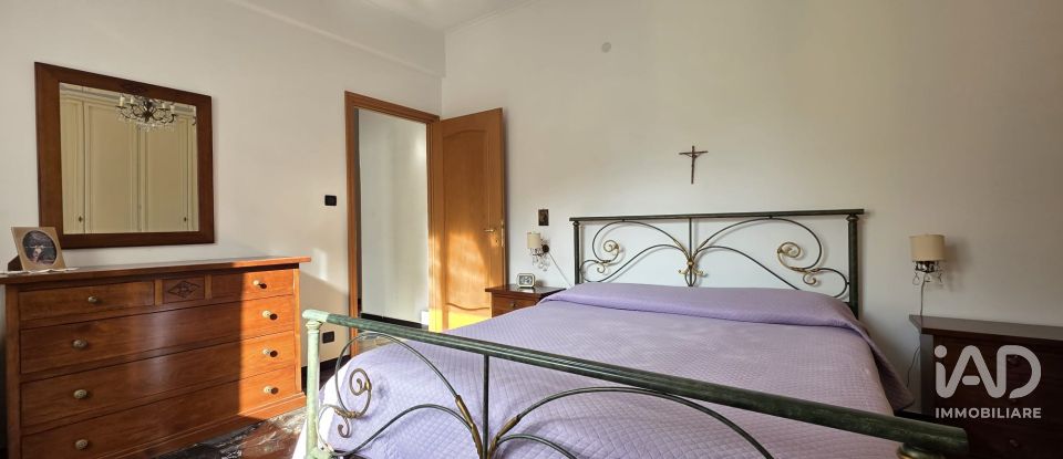 Three-room apartment of 78 m² in Genova (16139)