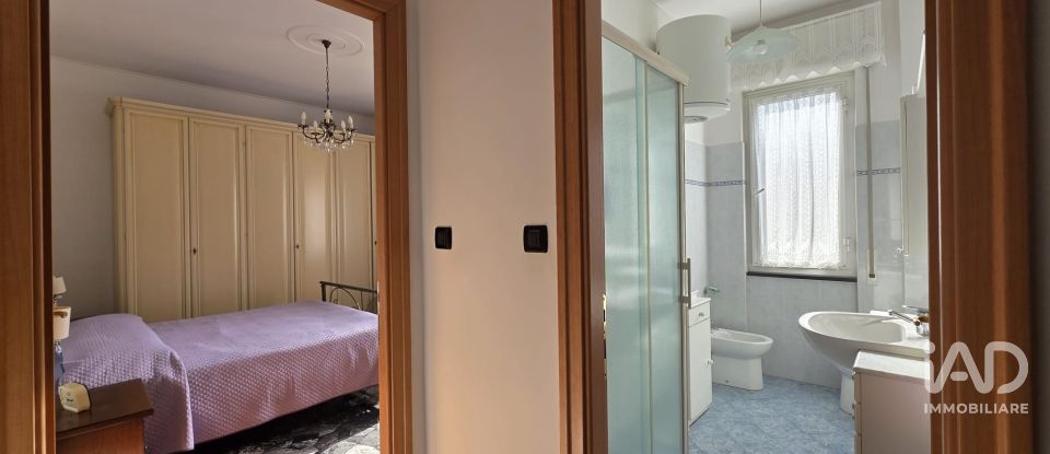 Three-room apartment of 78 m² in Genova (16139)
