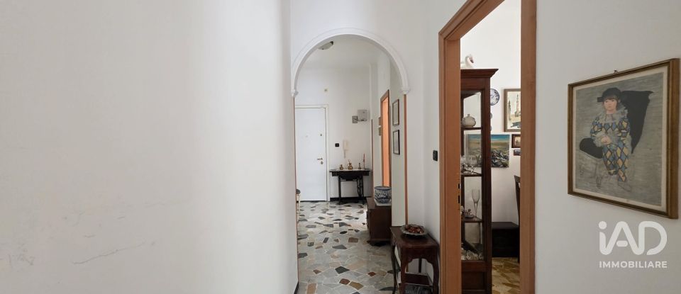 Three-room apartment of 78 m² in Genova (16139)