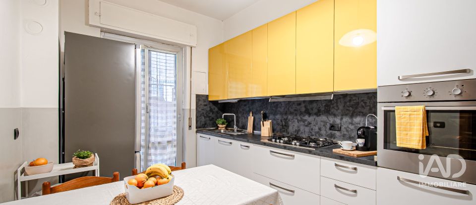 Two-room apartment of 70 m² in Genova (16137)