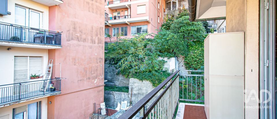 Two-room apartment of 70 m² in Genova (16137)