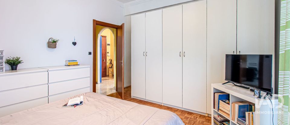 Two-room apartment of 70 m² in Genova (16137)