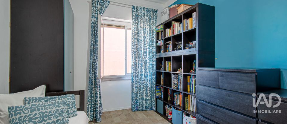 Two-room apartment of 70 m² in Genova (16137)