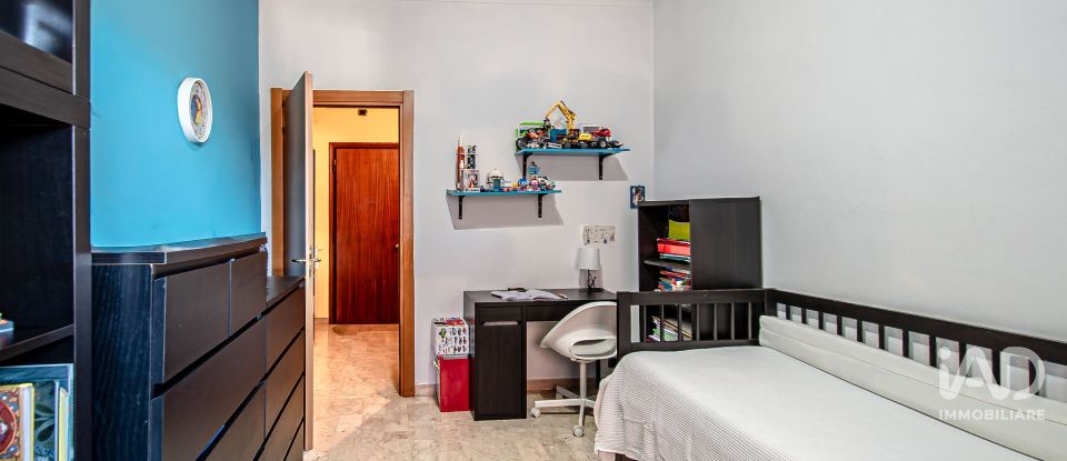 Two-room apartment of 70 m² in Genova (16137)