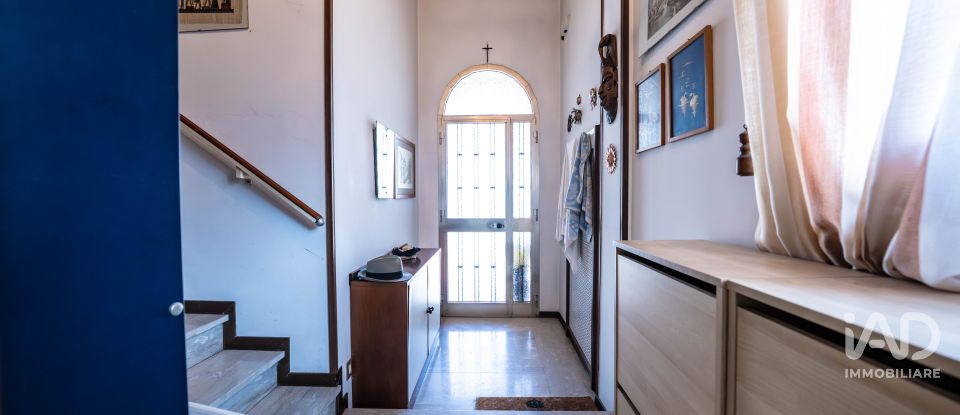 House boat 3 rooms of 167 m² in Bondeno (44012)