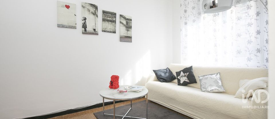 Four-room apartment of 70 m² in Genova (16149)