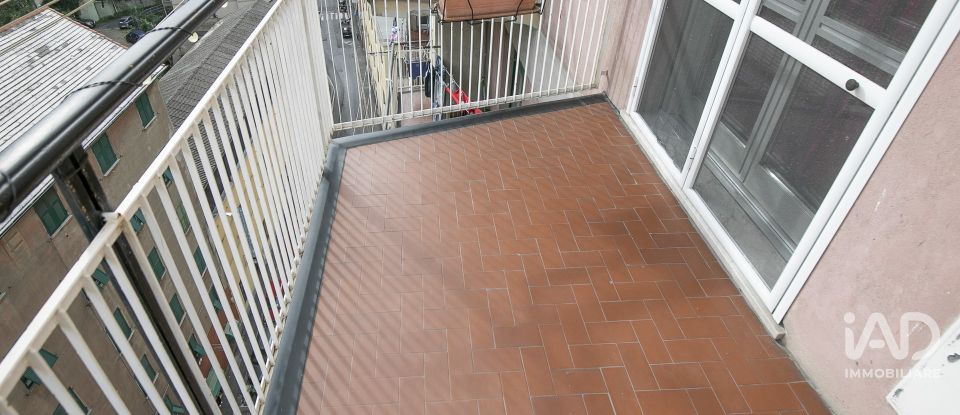 Four-room apartment of 70 m² in Genova (16149)