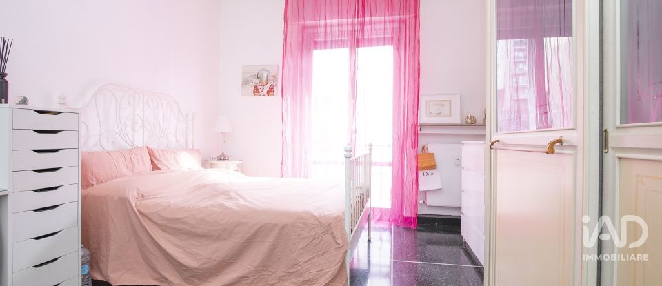 Four-room apartment of 70 m² in Genova (16149)