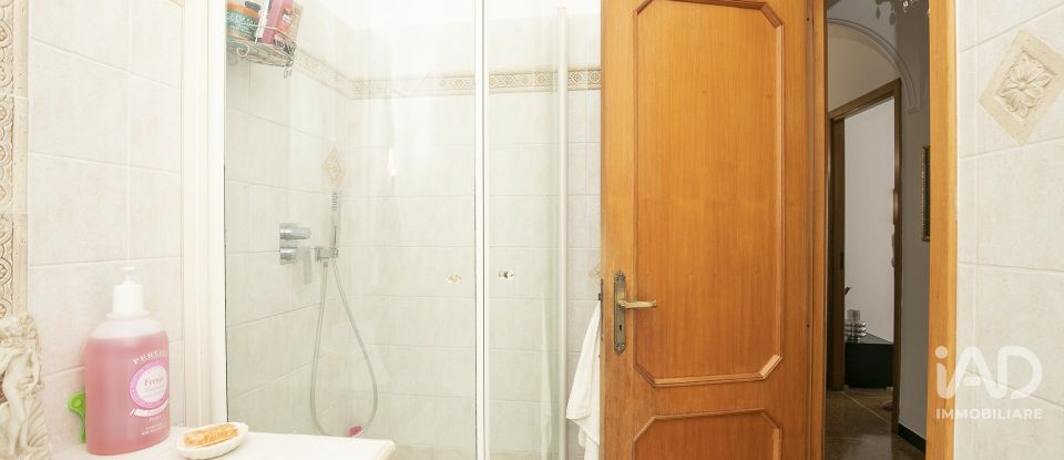 Four-room apartment of 70 m² in Genova (16149)