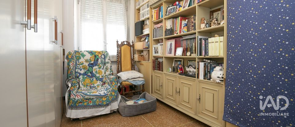 Apartment 5 rooms of 80 m² in Genova (16149)