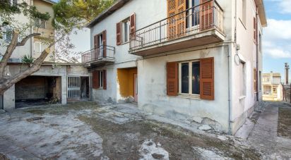 Varie superfici 12 locali di 330 m² a Sant'Elpidio a Mare (63811)