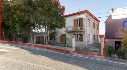 Varie superfici 12 locali di 330 m² a Sant'Elpidio a Mare (63811)