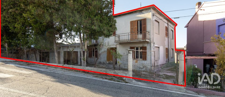 Other surface 12 rooms of 330 m² in Sant'Elpidio a Mare (63811)