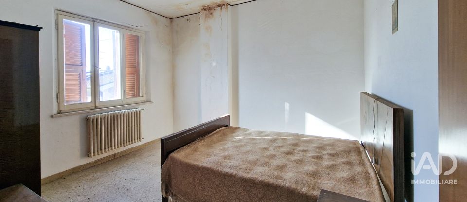 Other surface 12 rooms of 330 m² in Sant'Elpidio a Mare (63811)