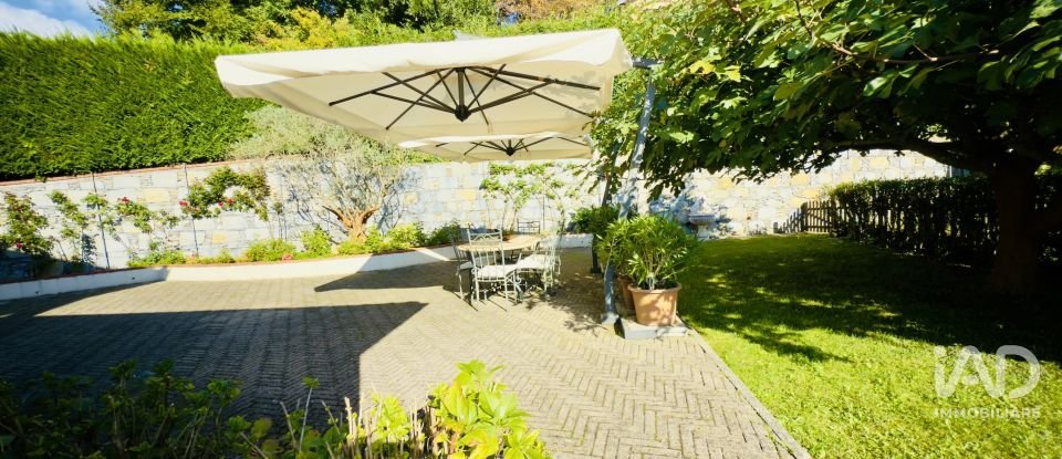 Casale 10 locali di 236 m² in Bargagli (16021)