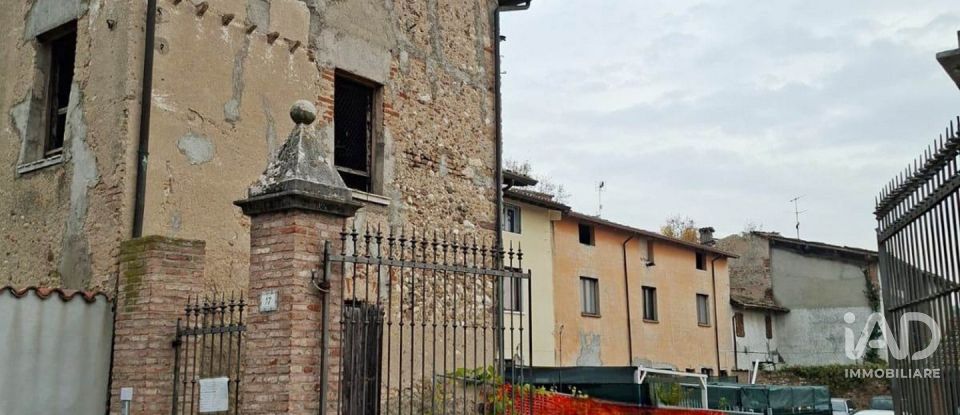 Casa indipendente / Villa 8 locali di 340 m² in Lonato del Garda (25017)