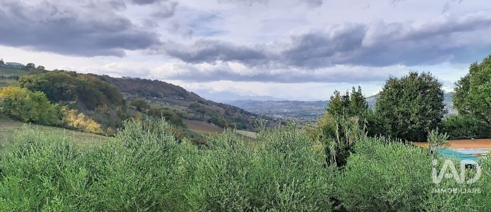 Casa indipendente 10 locali di 250 m² in Campofilone (63061)