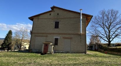 Casa indipendente / Villa 9 locali di 300 m² in Casole d'Elsa (53031)