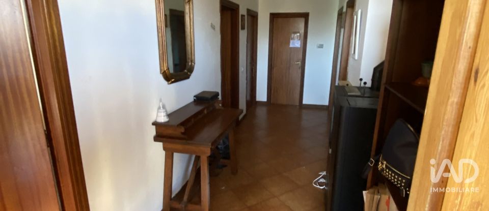 House 9 rooms of 300 m² in Casole d'Elsa (53031)