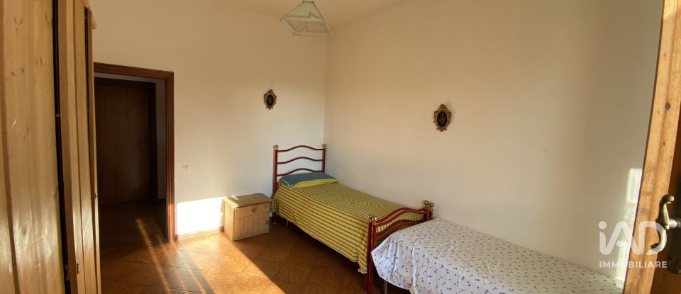 House 9 rooms of 300 m² in Casole d'Elsa (53031)