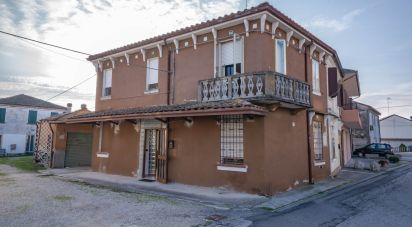 Casa indipendente / Villa 3 locali di 114 m² in Berra (44033)