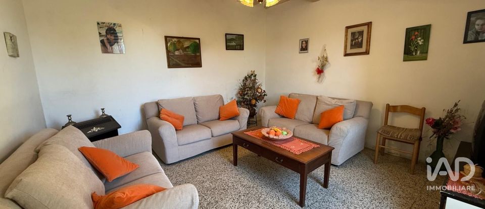 Townhouse 12 rooms of 302 m² in Arezzo (52100)