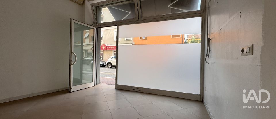 Shop / premises commercial of 50 m² in Pesaro (61122)