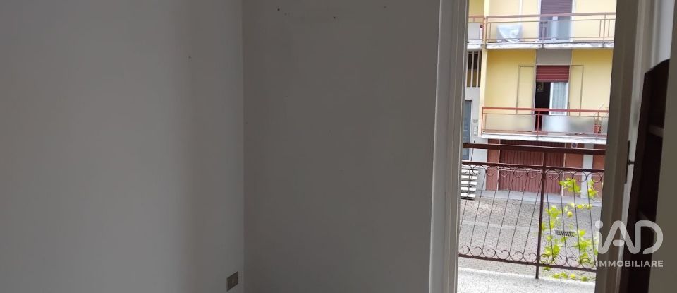 Apartment 5 rooms of 115 m² in Reggello (50060)