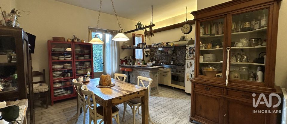 Apartment 5 rooms of 134 m² in Campi Bisenzio (50013)