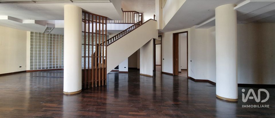 Appartamento 15 locali di 598 m² a Corridonia (62014)