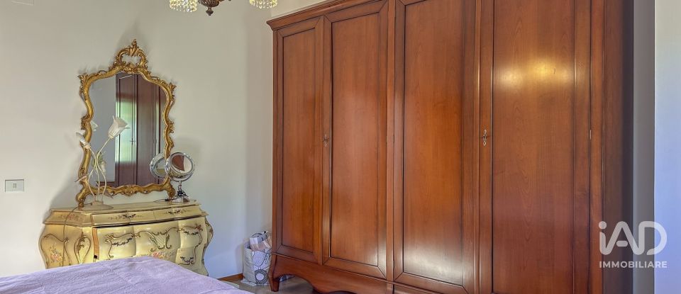 Appartamento 5 locali di 129 m² a Ancona (60123)