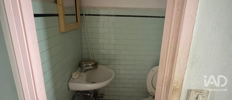 Negozio / locale commerciale di 15 m² in Chivasso (10034)