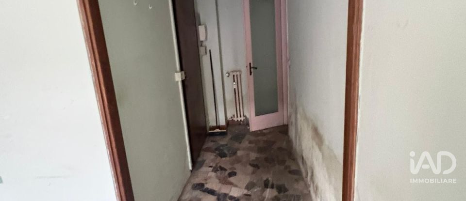 Negozio / locale commerciale di 15 m² in Chivasso (10034)