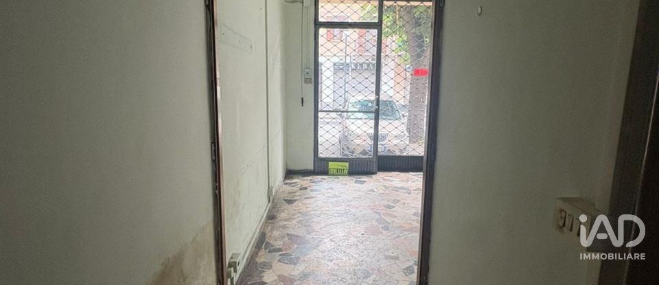 Negozio / locale commerciale di 15 m² in Chivasso (10034)