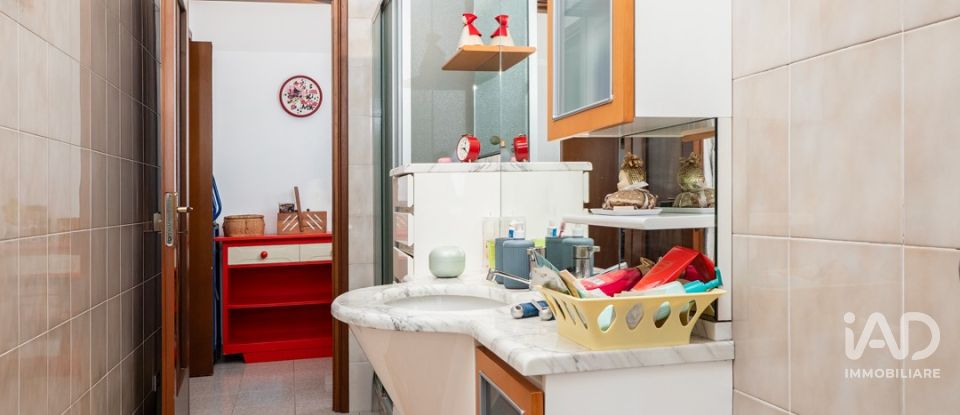 Trilocale di 122 m² a Turate (22078)