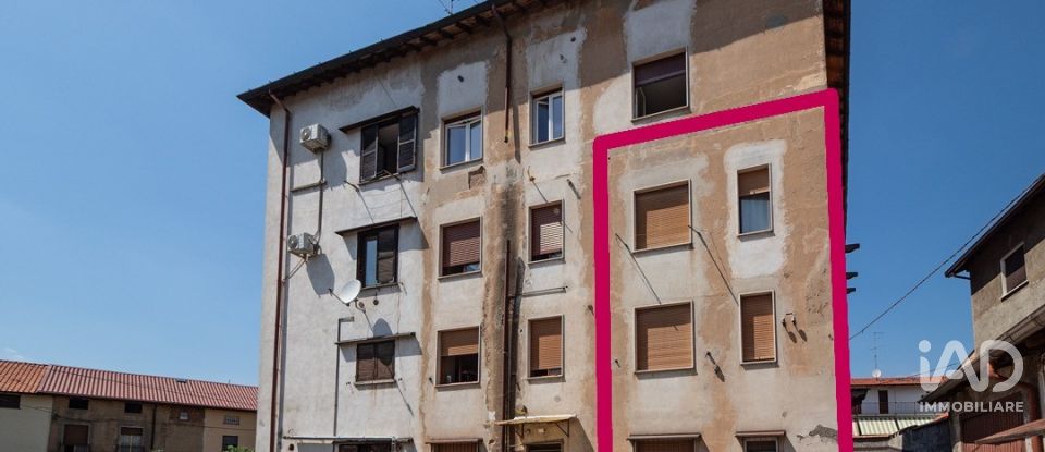 Trilocale di 122 m² a Turate (22078)