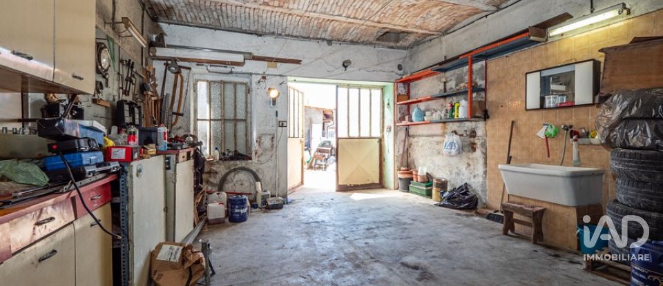 Trilocale di 122 m² a Turate (22078)