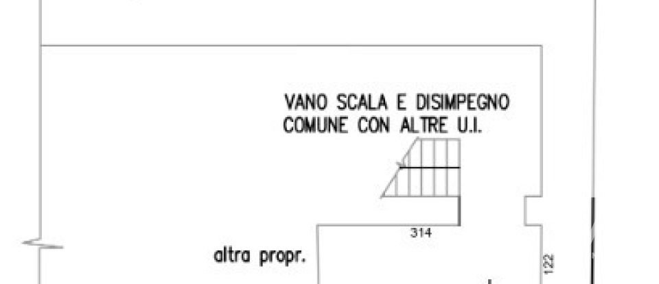 Trilocale di 122 m² a Turate (22078)