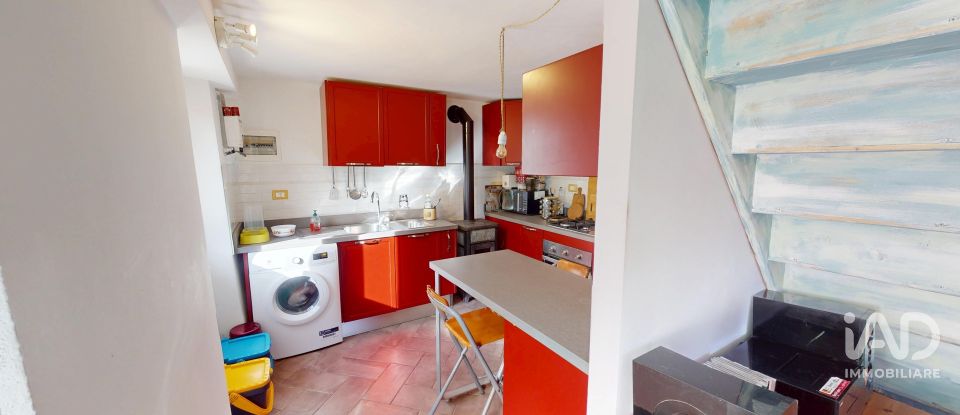 House 5 rooms of 93 m² in Torriglia (16029)