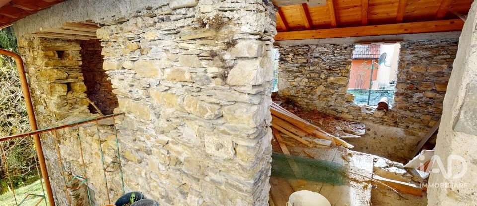 House 5 rooms of 93 m² in Torriglia (16029)