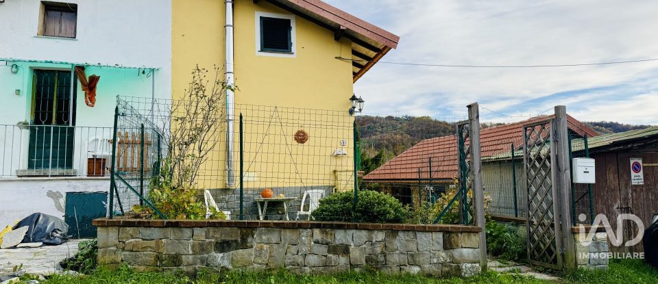 House 5 rooms of 93 m² in Torriglia (16029)