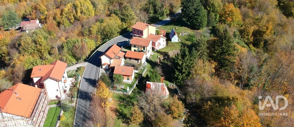 House 5 rooms of 93 m² in Torriglia (16029)