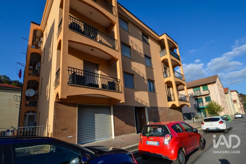 Quadrilocale di 95 m² a Cengio (17056)
