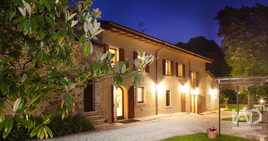 Retail property of 460 m² in Ponti sul Mincio (46040)